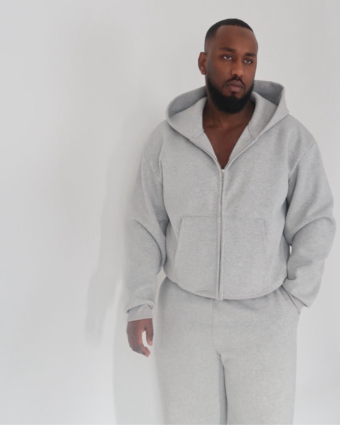 SIGNATURE FULL ZIP HOODIE