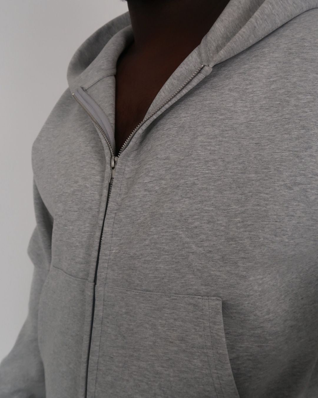 SIGNATURE FULL ZIP HOODIE